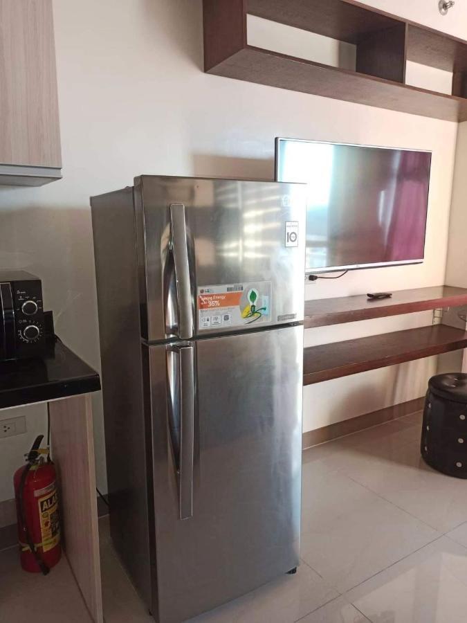 Mabolo Garden Flat A6 With Free Rooftop Pool Cebu Exterior photo