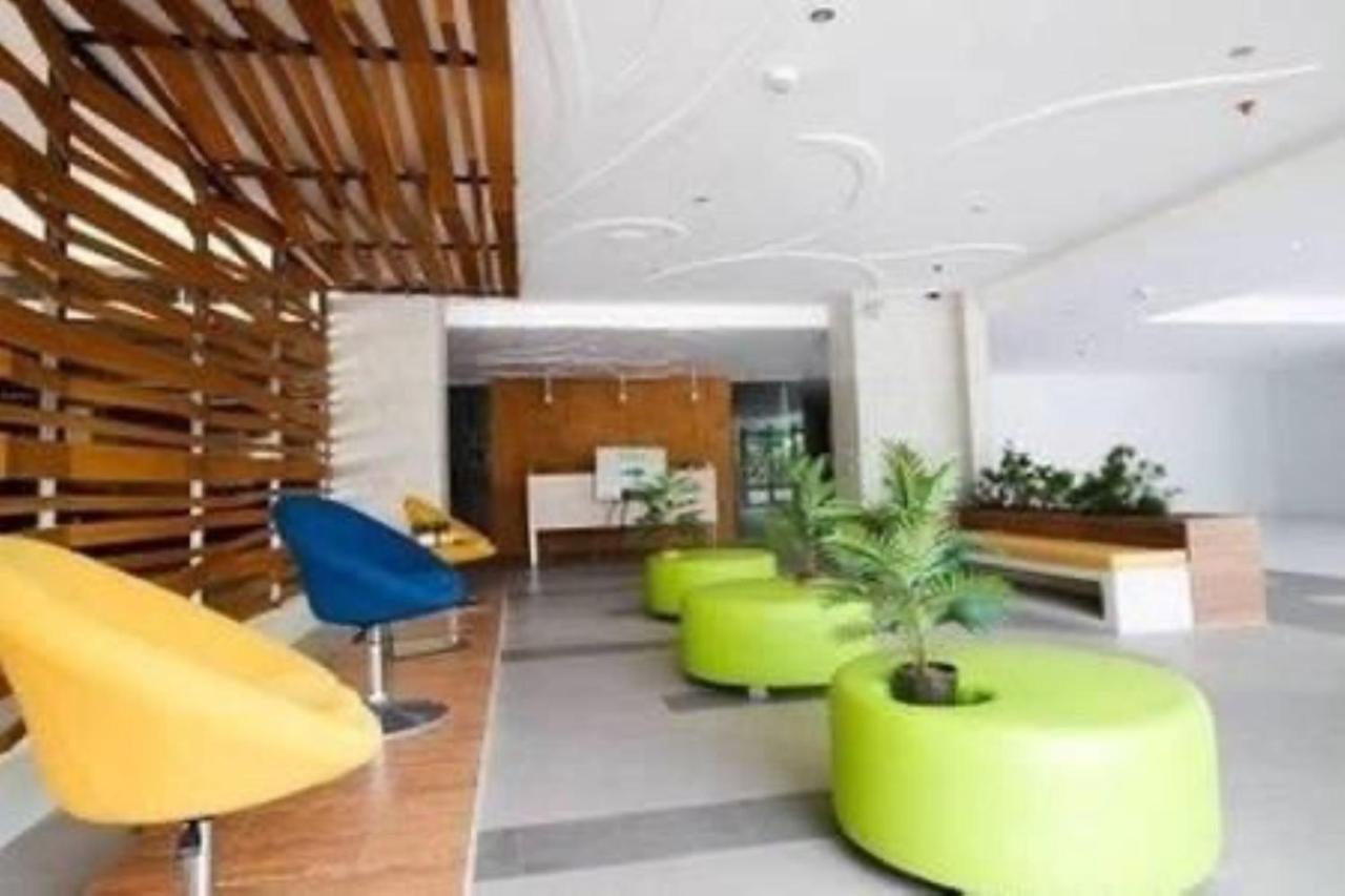 Mabolo Garden Flat A6 With Free Rooftop Pool Cebu Exterior photo