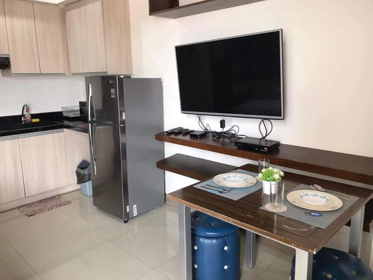 Mabolo Garden Flat A6 With Free Rooftop Pool Cebu Exterior photo